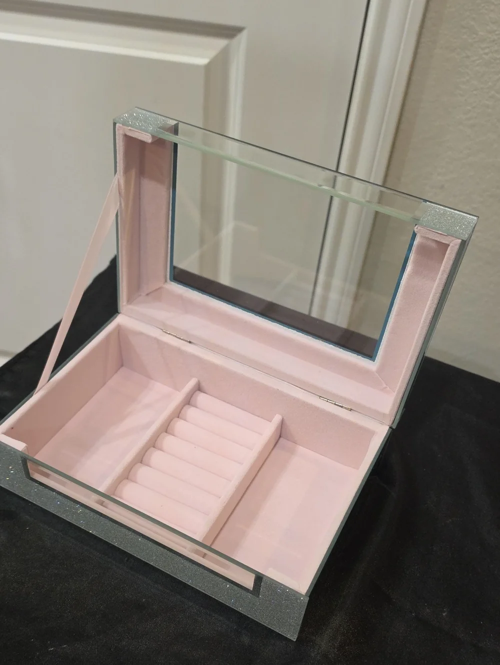 At Home Silver Glitter Mirrored Decorative Jewelry Organizer